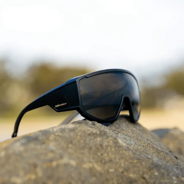 Magnum Bomb - Gafas de Sol Polarizadas Oscuro ANSI Z87+ - Image 5