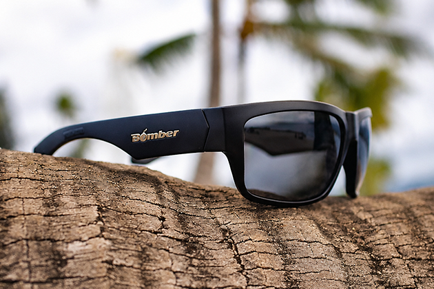 TR111 tiger bomb gafas de seguridad ansi lente ahumado policarbonato Bomber Floating Eyewear Latin America